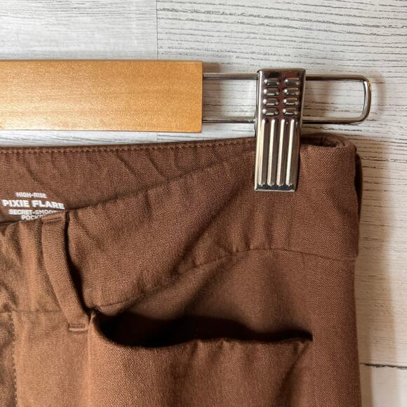 Old Navy Pants Womens Size 6 Petite Chocolate Brown High Rise Pixie Flare - Picture 9 of 16